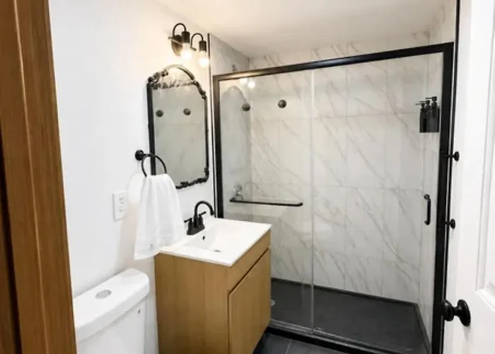 Hotel Kiva *